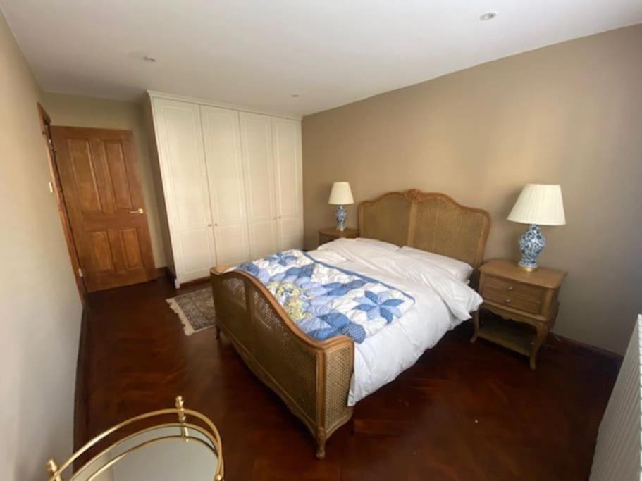 2 Double Bedroom Charming Chelsea Apartment Londres Exterior foto
