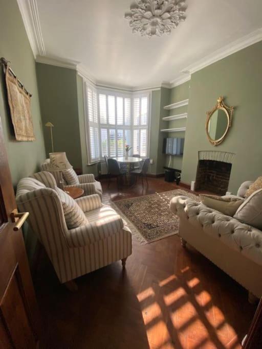 2 Double Bedroom Charming Chelsea Apartment Londres Exterior foto